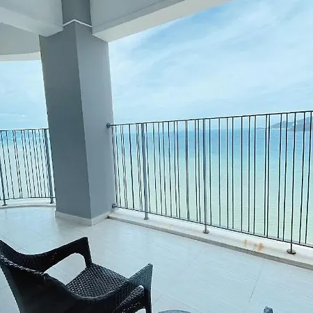 Panorama Beachfront Nha Trang Exterior photo