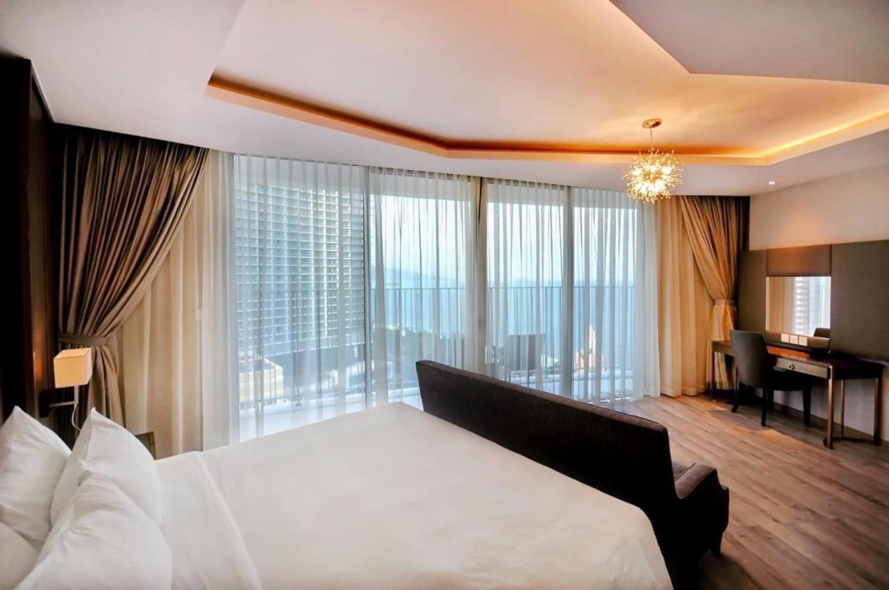 Panorama Beachfront * Nha Trang