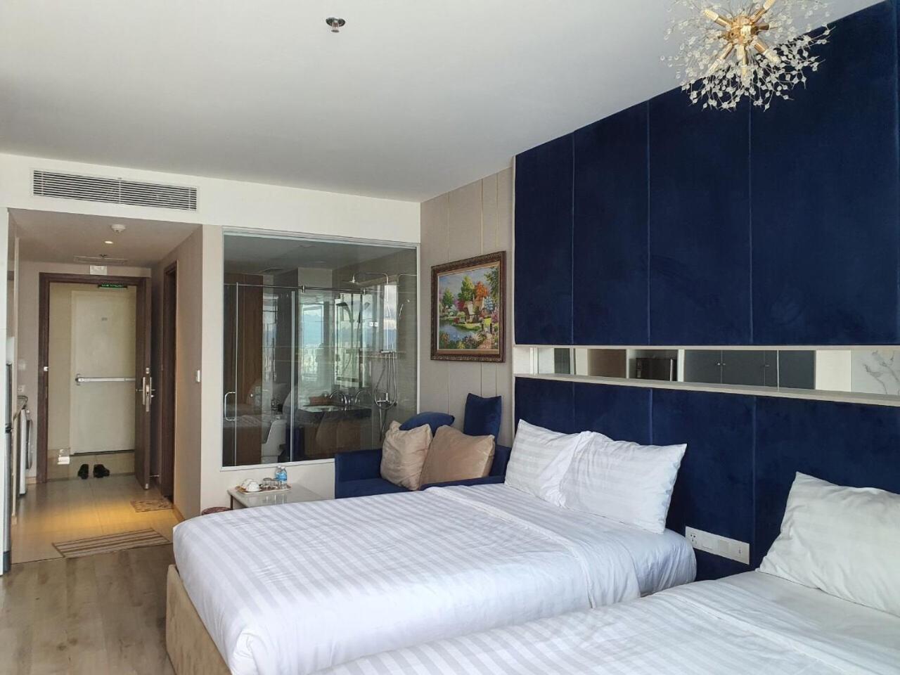 Panorama Beachfront Apartment
