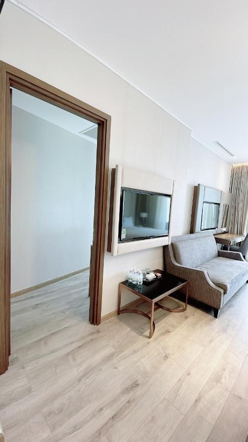 Panorama Beachfront *