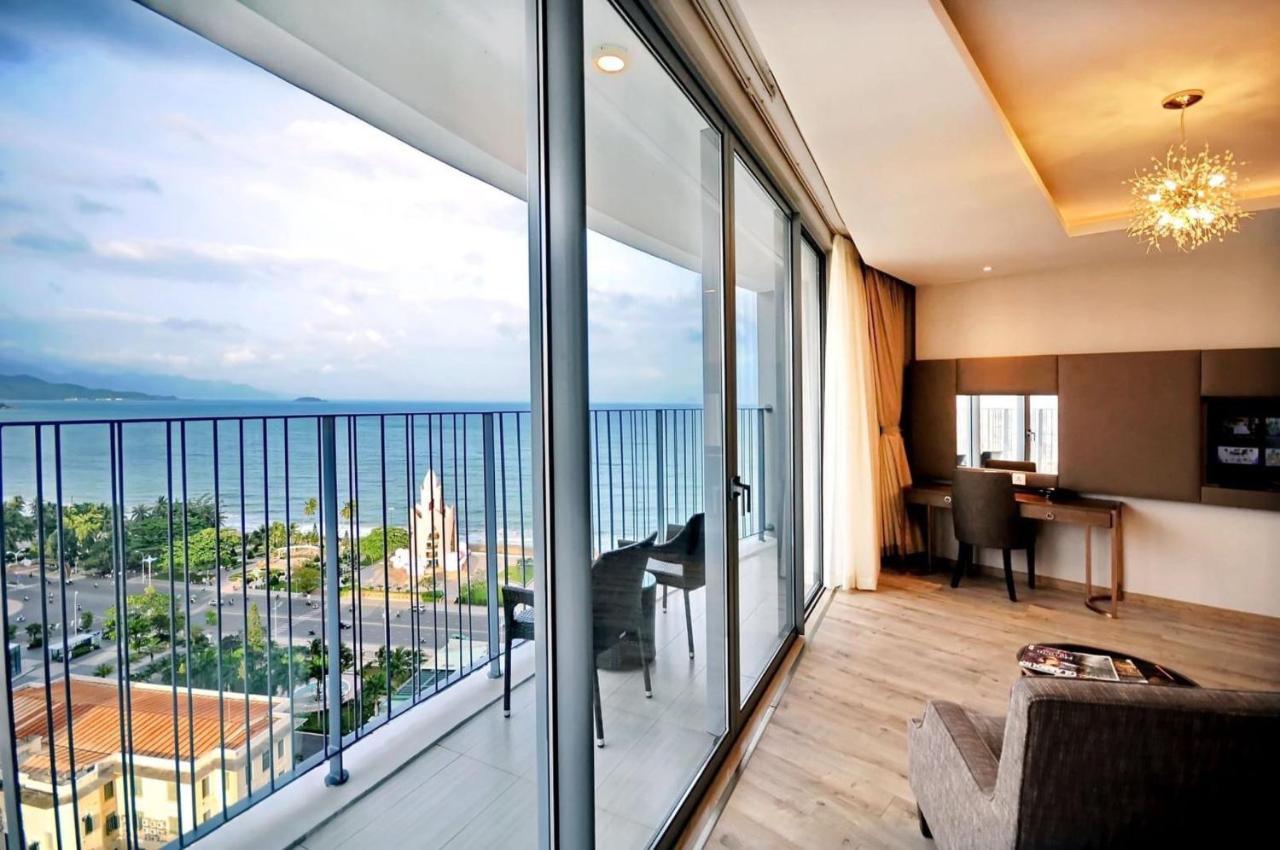 Panorama Beachfront Апартаменты