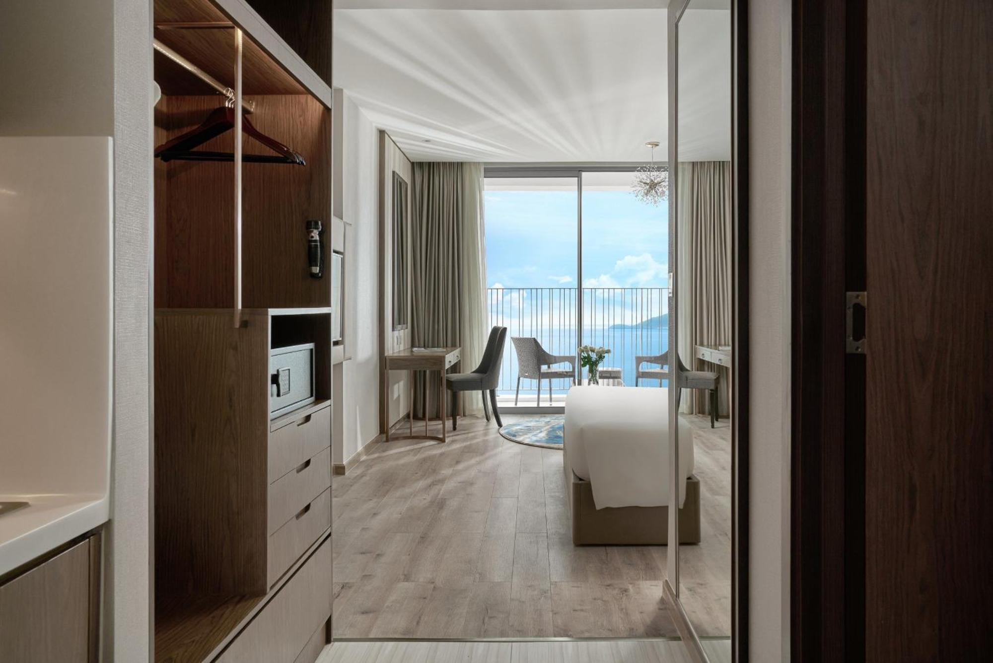 Panorama Beachfront Апартаменты